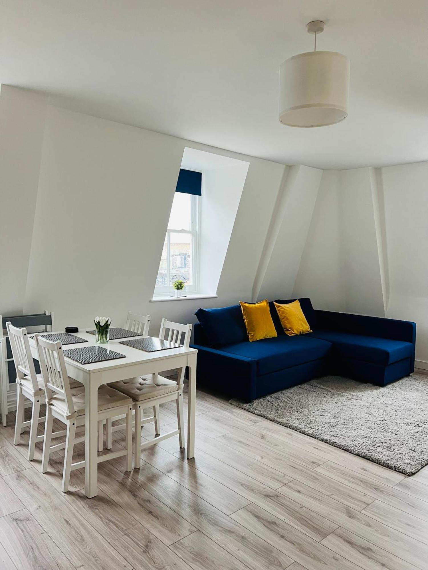 Stunning New Penthouse Apartment Саутенд-он-Си Экстерьер фото